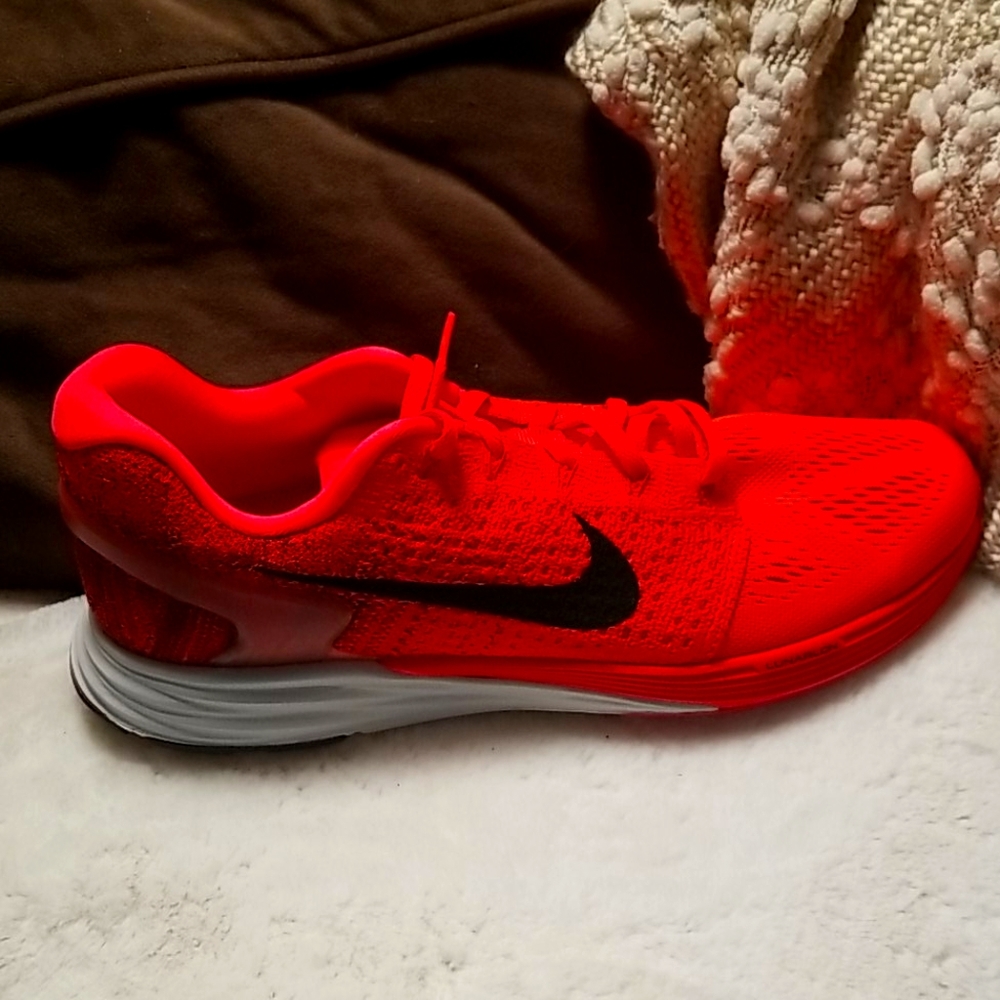 New Nike Lunarglide 7 size 10